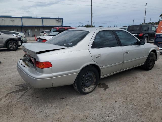 Photo 2 VIN: 4T1BG22K01U798391 - TOYOTA CAMRY 