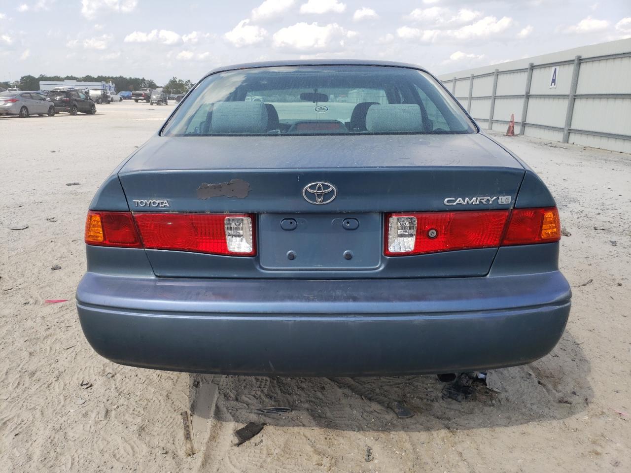 Photo 5 VIN: 4T1BG22K01U824410 - TOYOTA CAMRY 