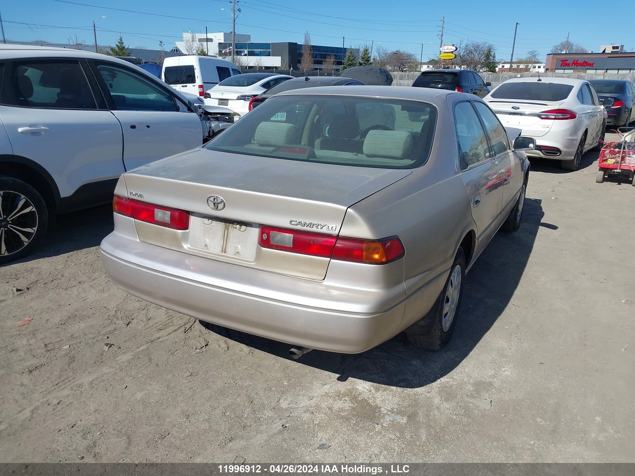 Photo 3 VIN: 4T1BG22K0VU056062 - TOYOTA CAMRY 