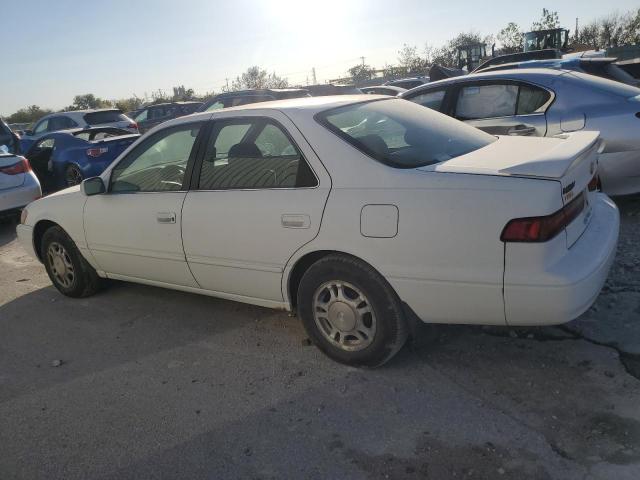 Photo 1 VIN: 4T1BG22K0VU125851 - TOYOTA CAMRY 