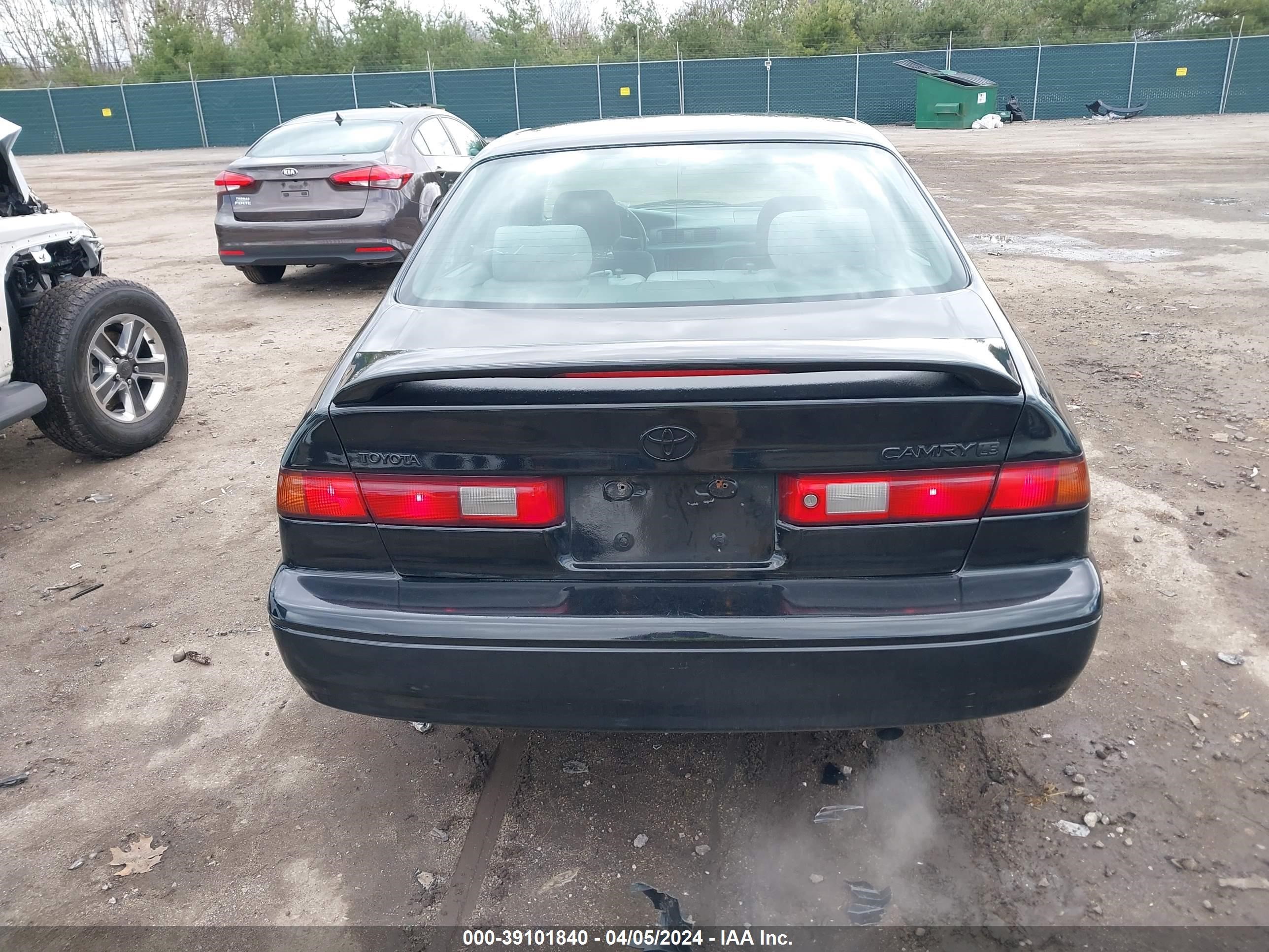 Photo 15 VIN: 4T1BG22K0WU293555 - TOYOTA CAMRY 