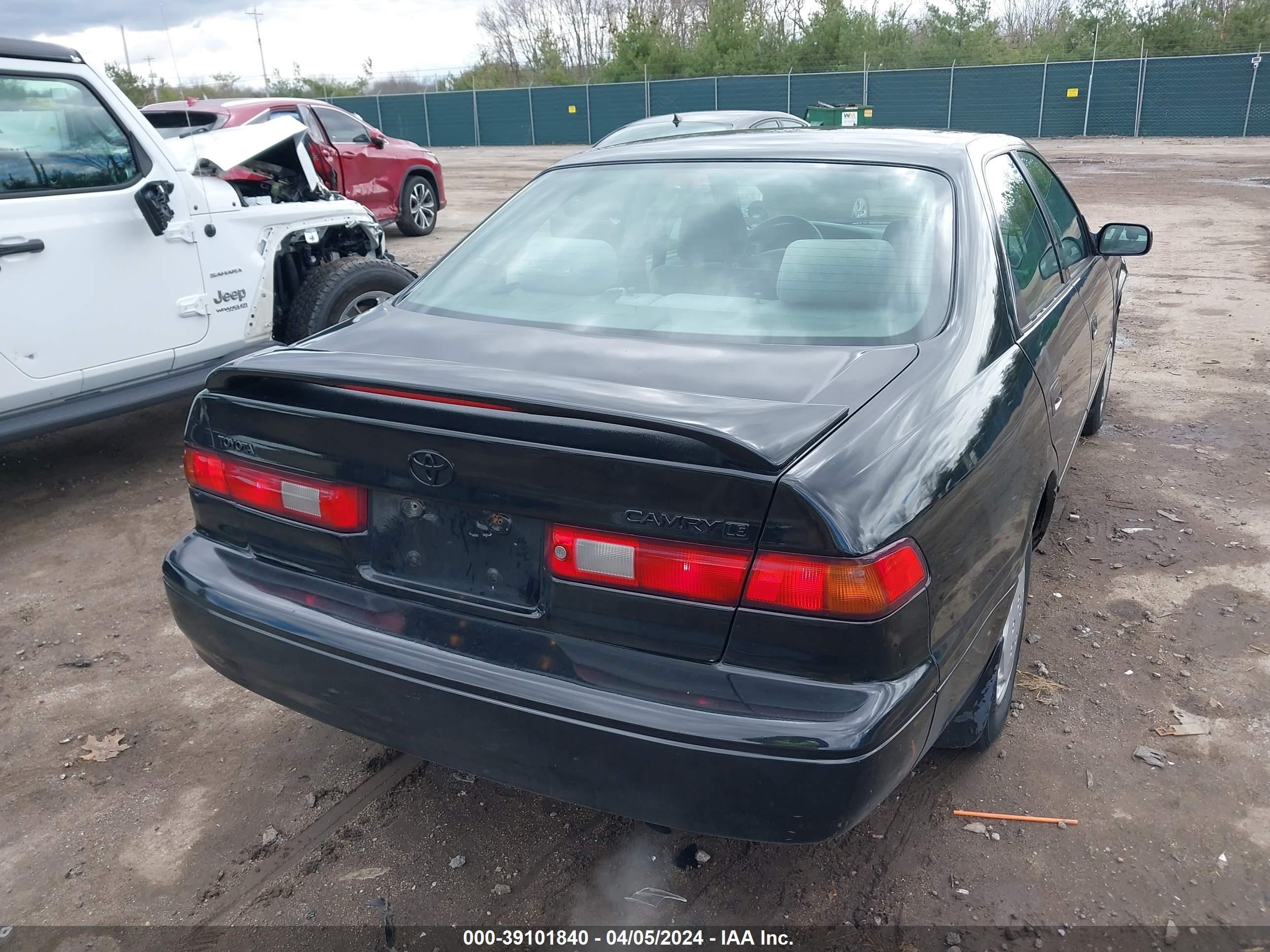 Photo 3 VIN: 4T1BG22K0WU293555 - TOYOTA CAMRY 