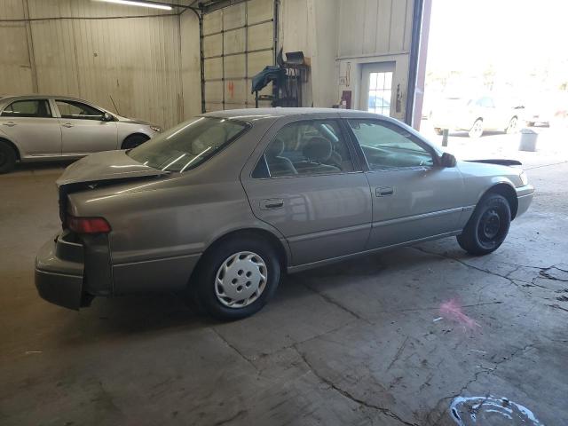 Photo 2 VIN: 4T1BG22K0XU445335 - TOYOTA CAMRY CE 