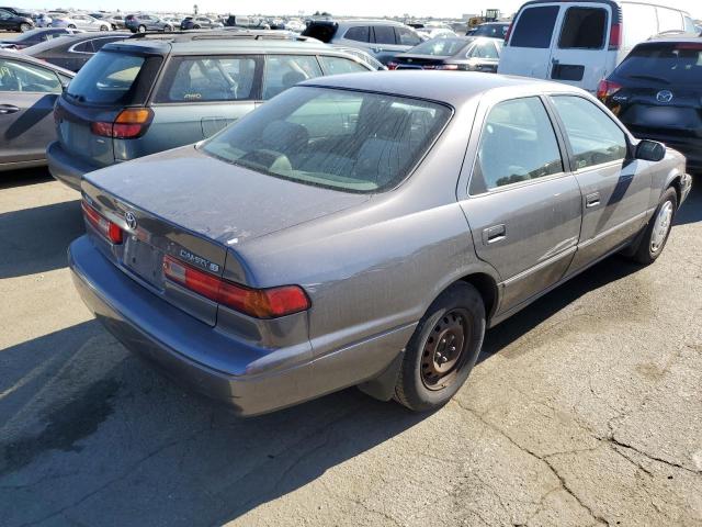 Photo 2 VIN: 4T1BG22K0XU478450 - TOYOTA CAMRY CE 