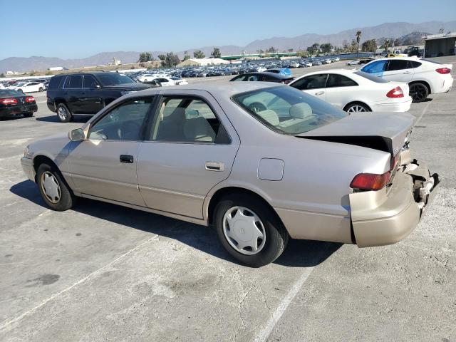 Photo 1 VIN: 4T1BG22K0XU580850 - TOYOTA CAMRY CE 