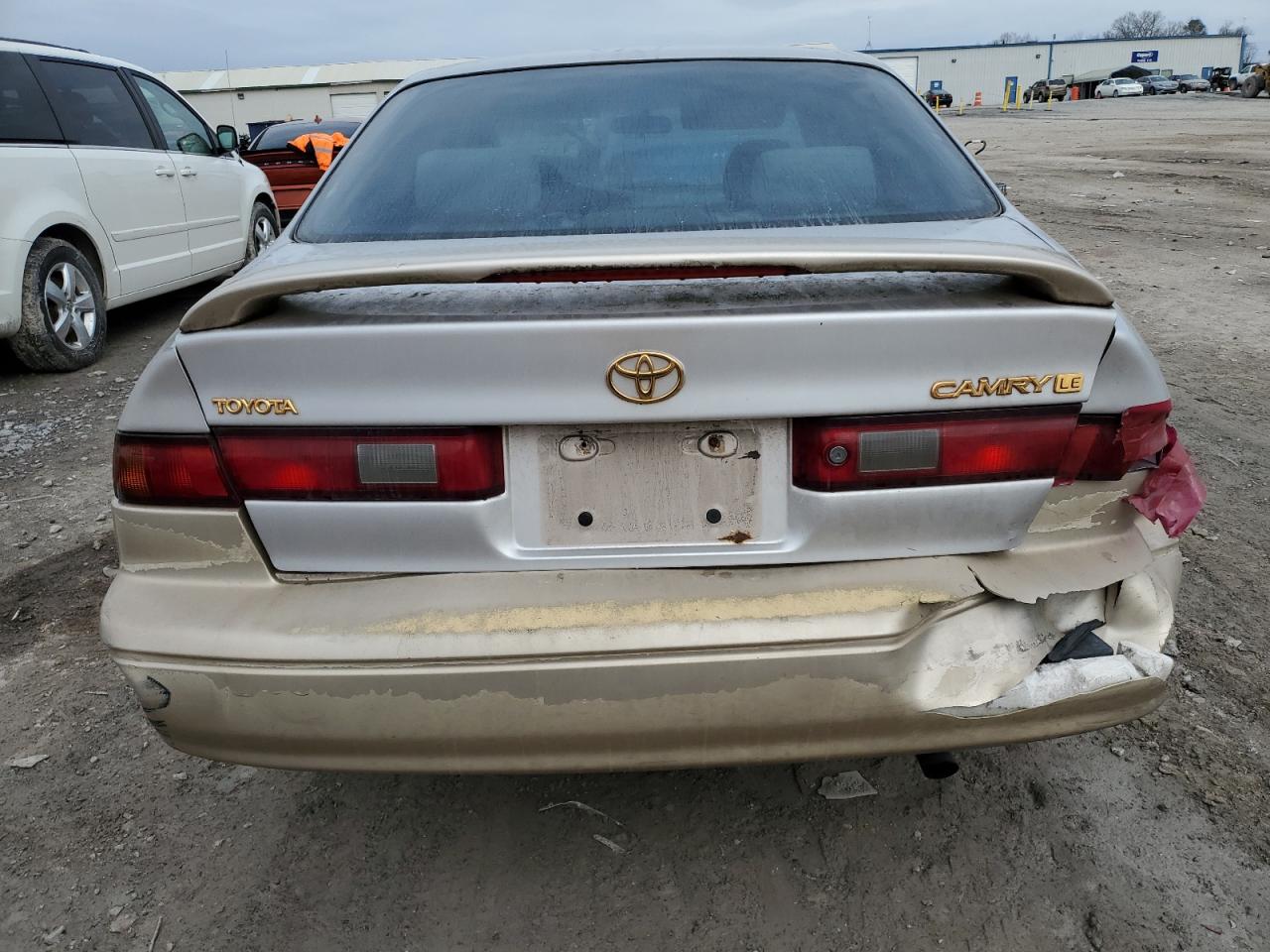 Photo 5 VIN: 4T1BG22K0XU591282 - TOYOTA CAMRY 