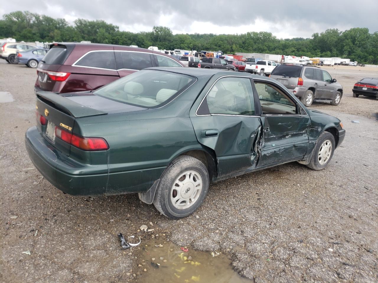 Photo 2 VIN: 4T1BG22K0XU592478 - TOYOTA CAMRY 