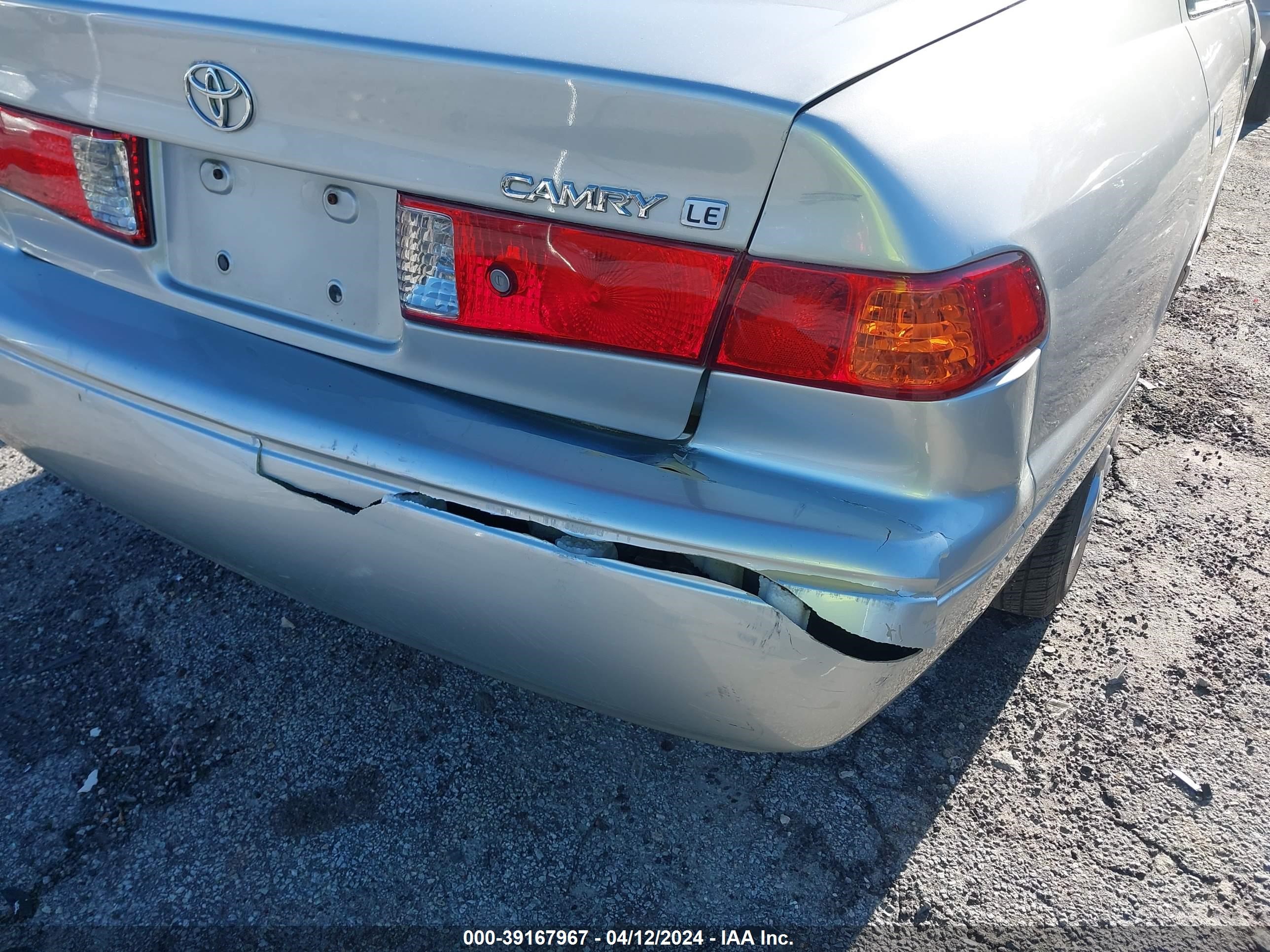 Photo 5 VIN: 4T1BG22K0YU710949 - TOYOTA CAMRY 