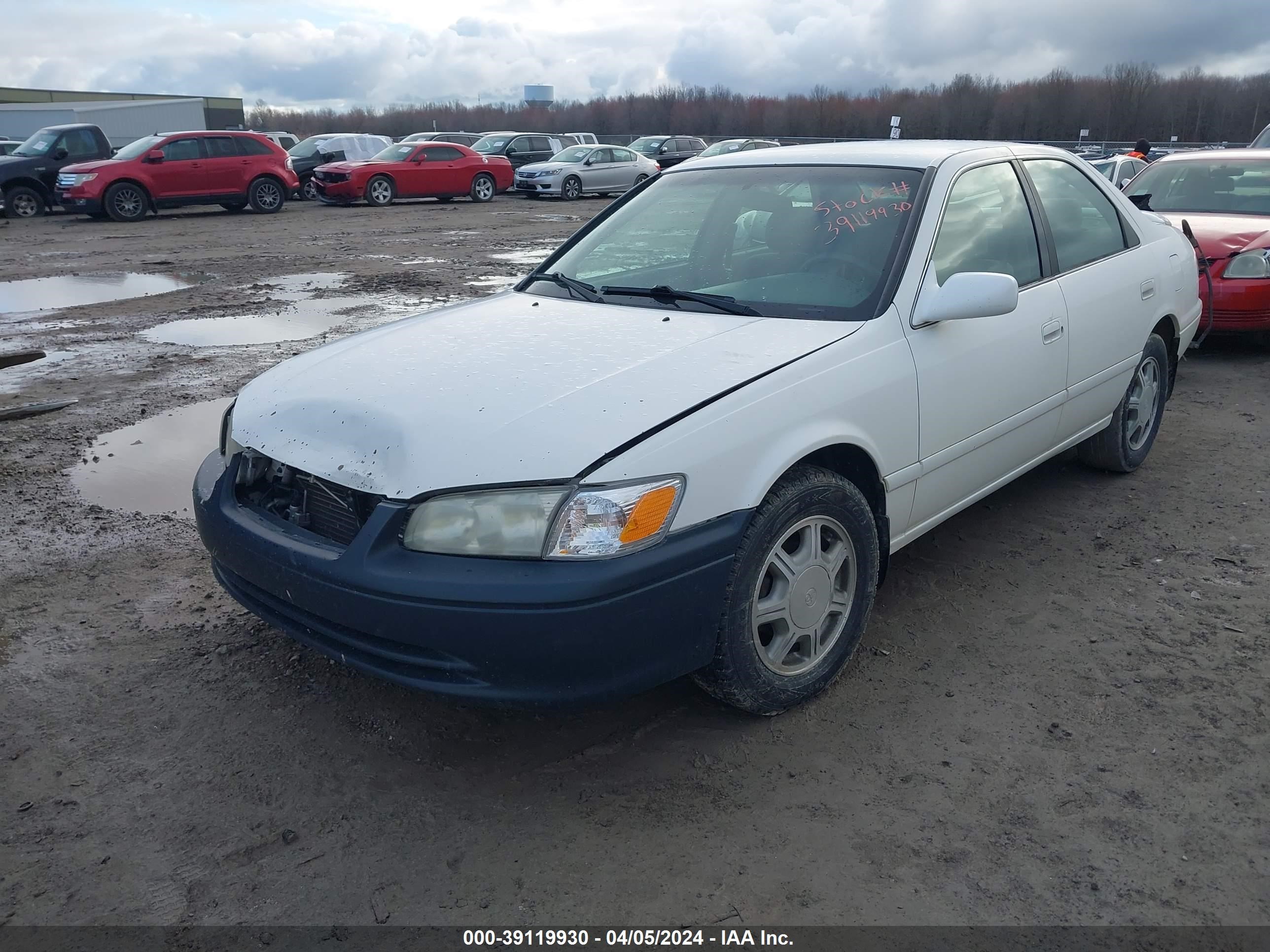 Photo 1 VIN: 4T1BG22K0YU748116 - TOYOTA CAMRY 