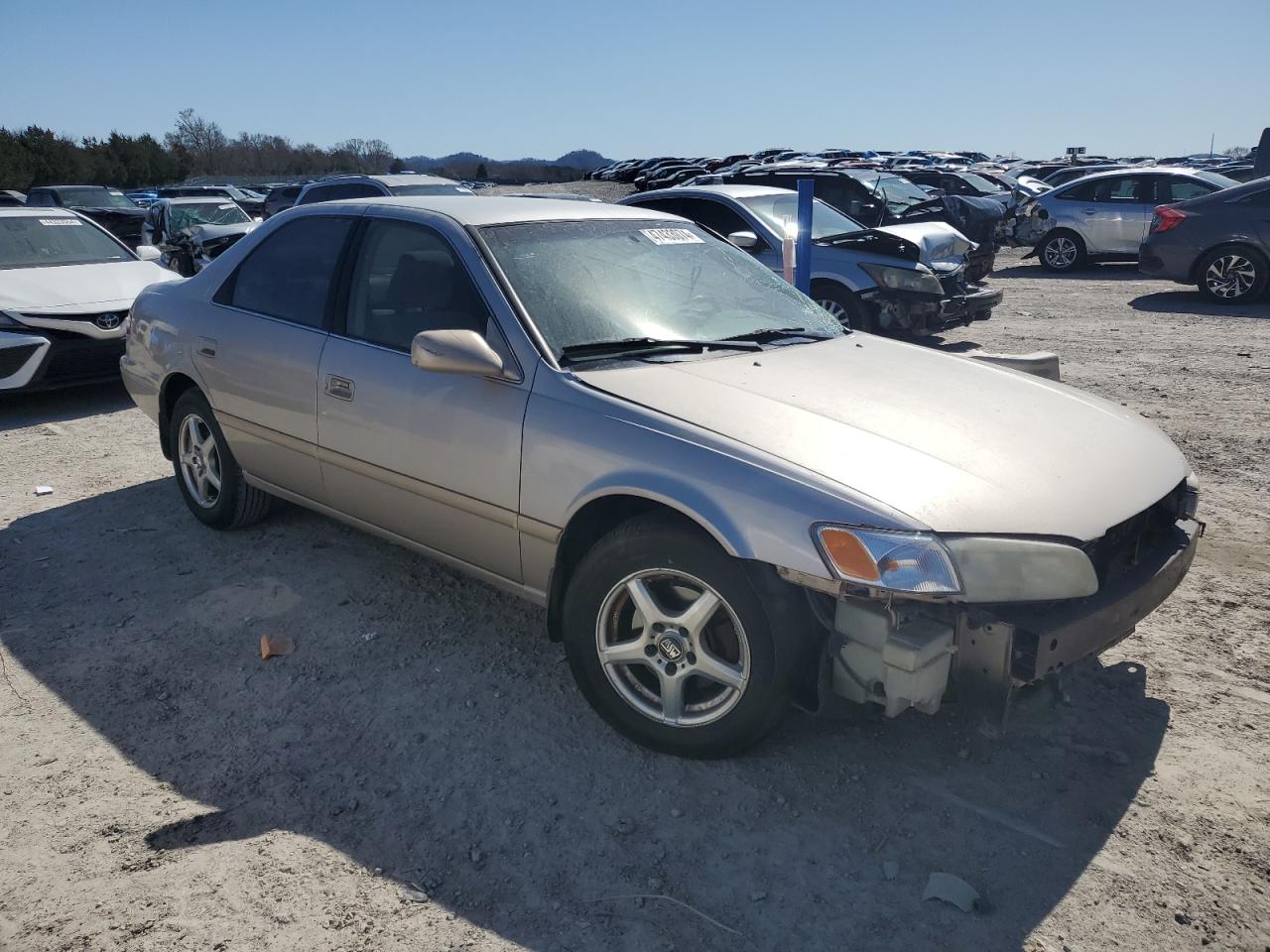 Photo 3 VIN: 4T1BG22K0YU757043 - TOYOTA CAMRY 