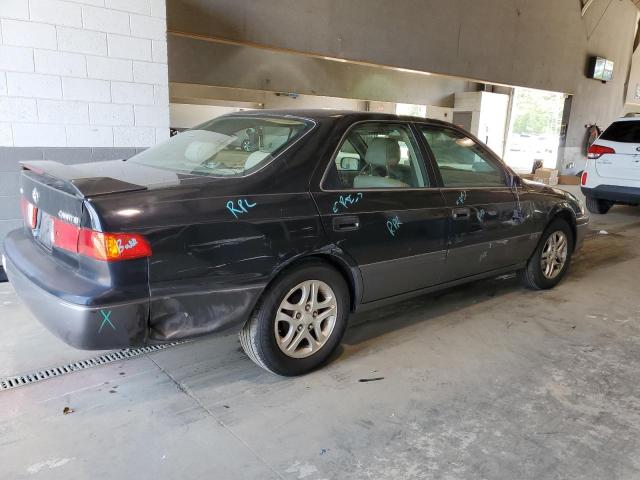 Photo 2 VIN: 4T1BG22K11U021301 - TOYOTA CAMRY 