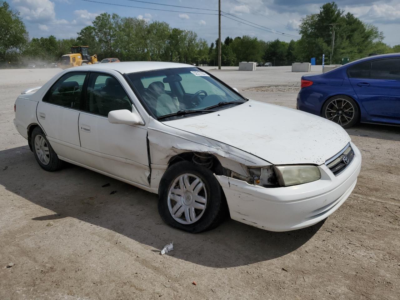 Photo 3 VIN: 4T1BG22K11U839563 - TOYOTA CAMRY 