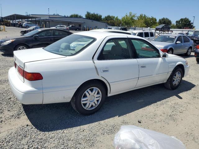 Photo 2 VIN: 4T1BG22K11U849610 - TOYOTA CAMRY 