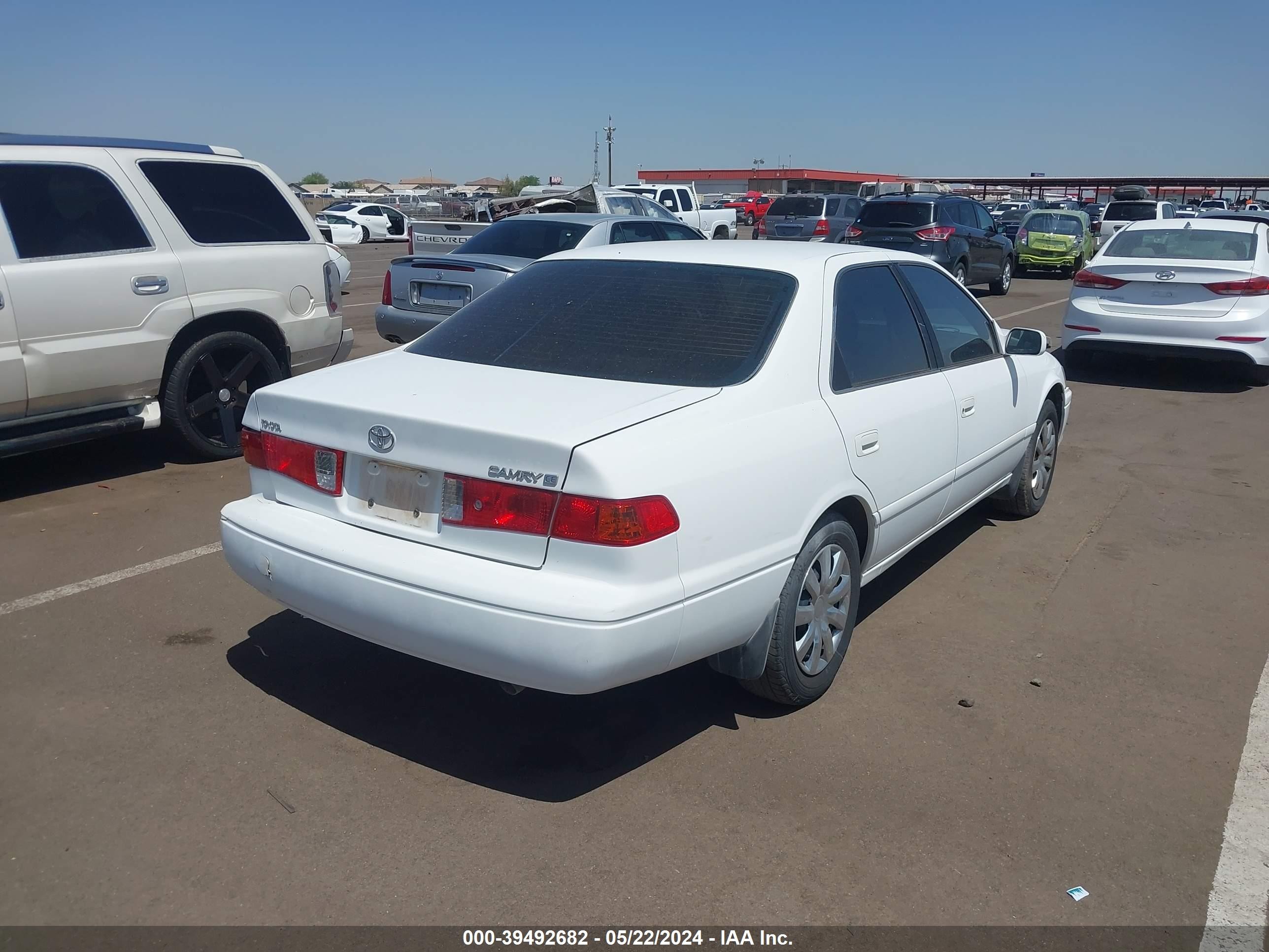 Photo 3 VIN: 4T1BG22K11U854208 - TOYOTA CAMRY 