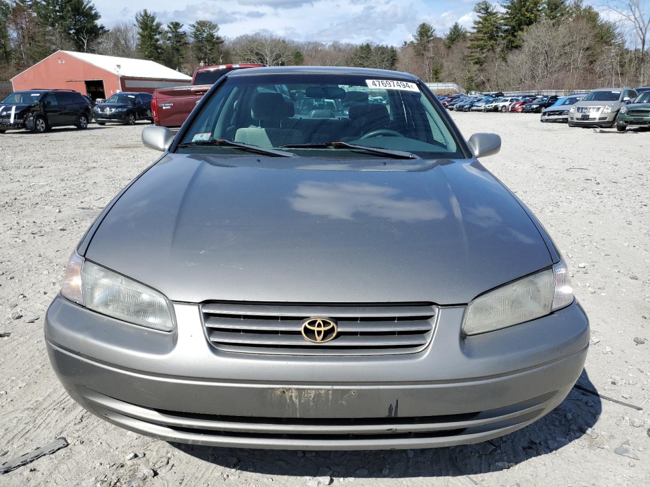 Photo 4 VIN: 4T1BG22K1WU249225 - TOYOTA CAMRY 