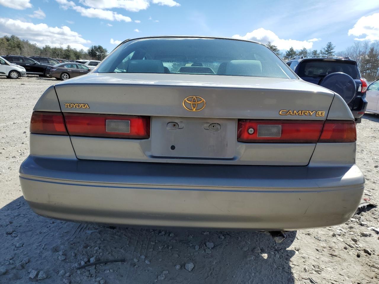 Photo 5 VIN: 4T1BG22K1WU249225 - TOYOTA CAMRY 