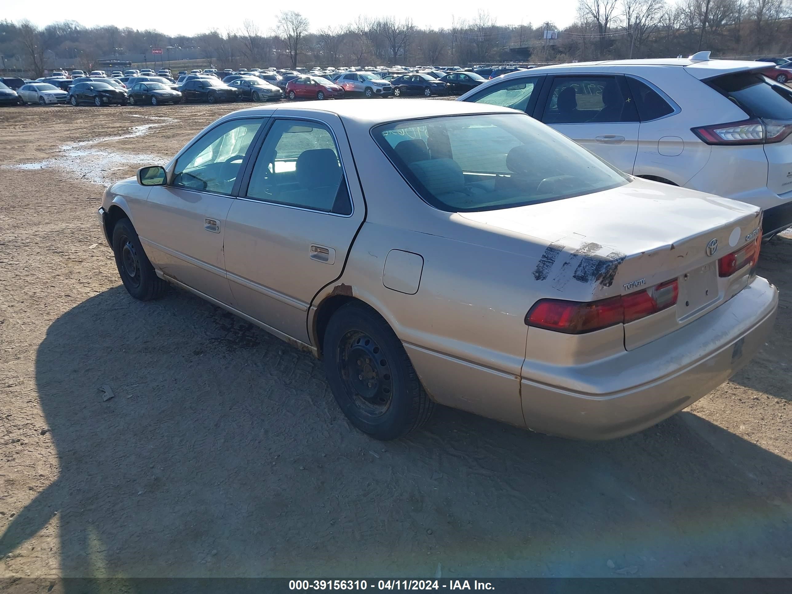 Photo 2 VIN: 4T1BG22K1XU492390 - TOYOTA CAMRY 