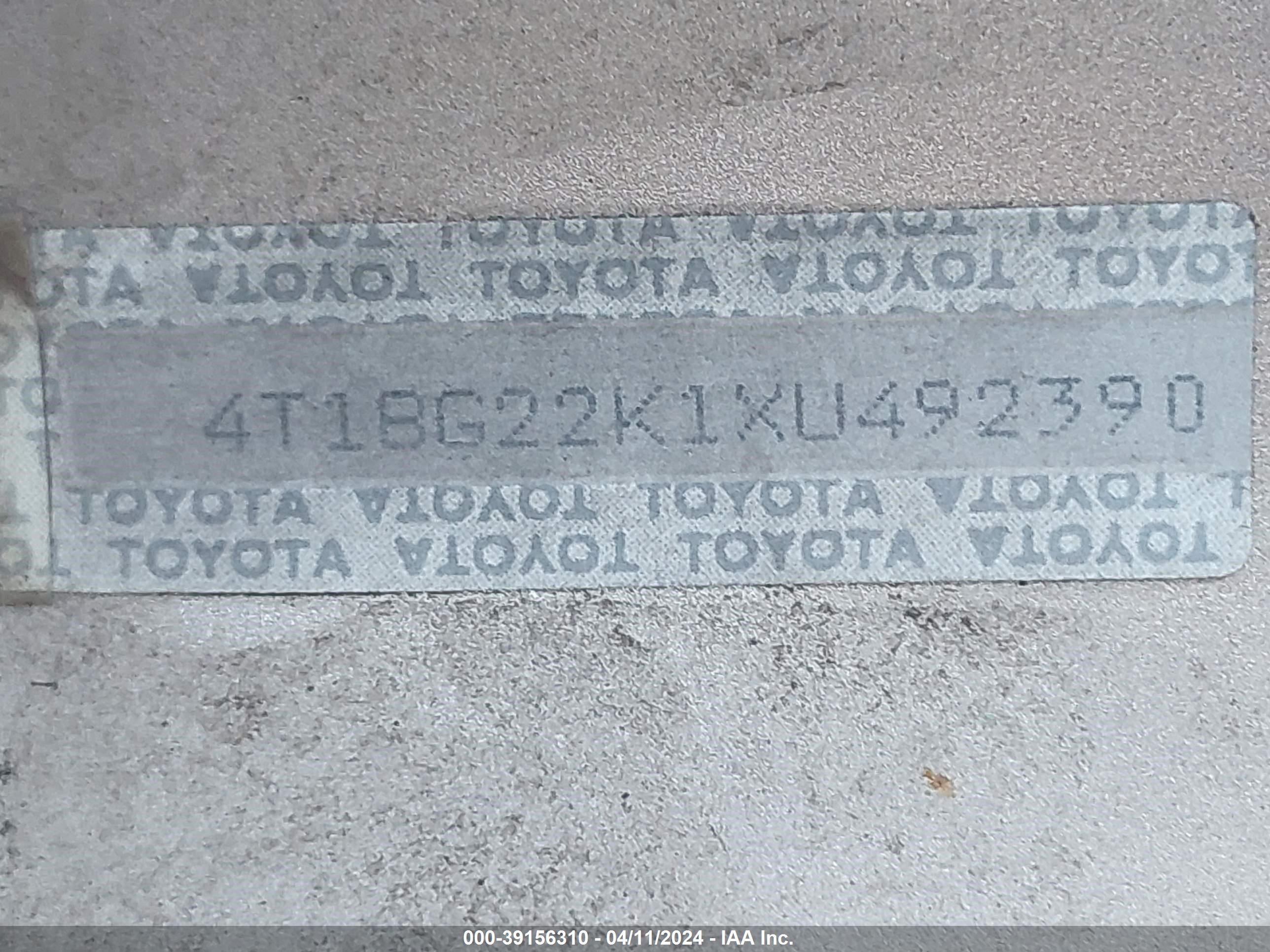 Photo 8 VIN: 4T1BG22K1XU492390 - TOYOTA CAMRY 