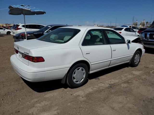 Photo 2 VIN: 4T1BG22K1XU605741 - TOYOTA CAMRY CE 