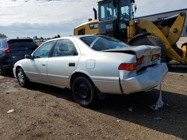 Photo 1 VIN: 4T1BG22K1YU655833 - TOYOTA CAMRY 