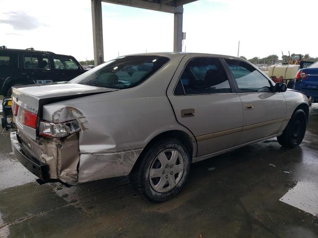 Photo 2 VIN: 4T1BG22K1YU688105 - TOYOTA CAMRY CE 