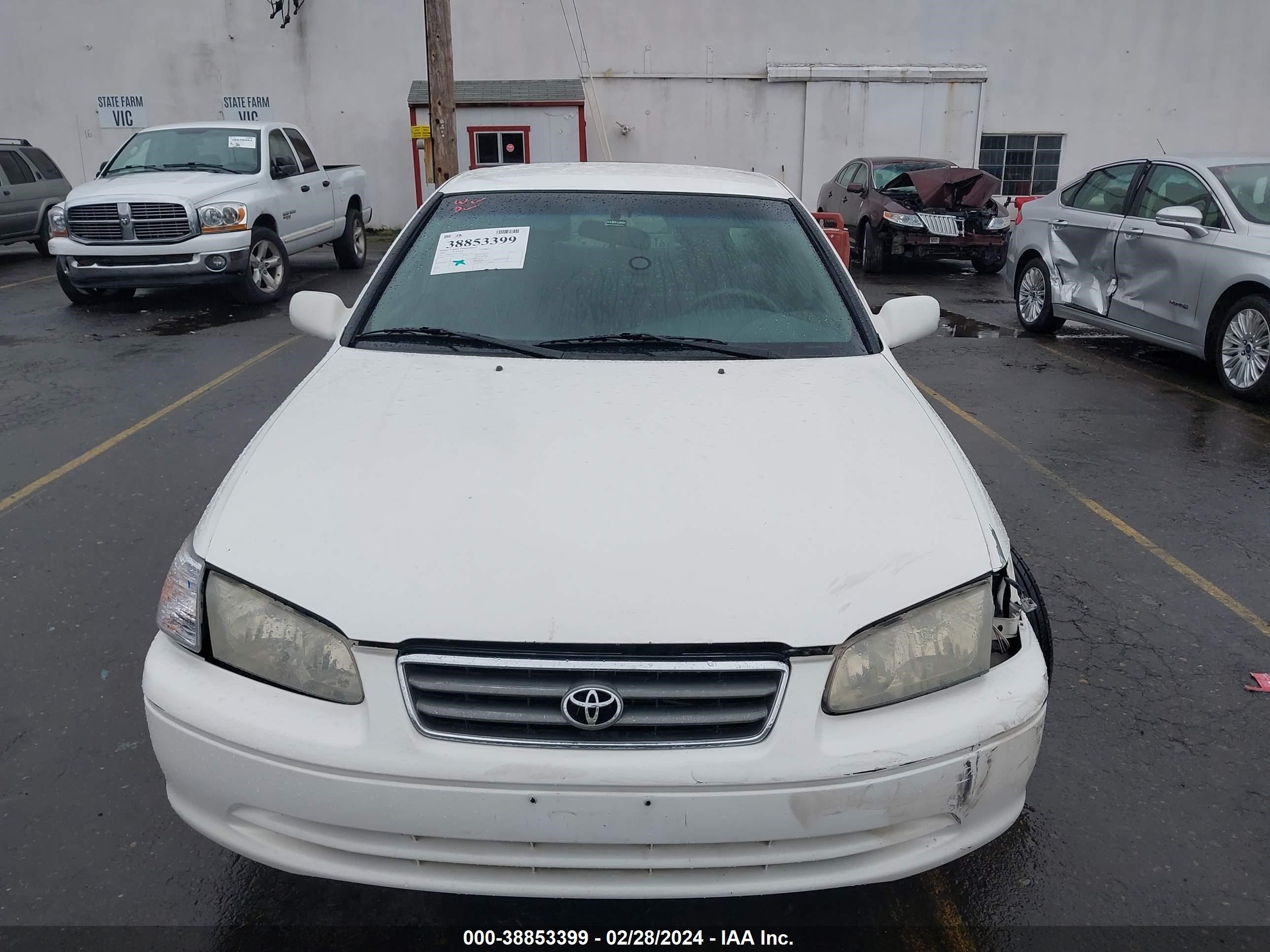 Photo 10 VIN: 4T1BG22K1YU927295 - TOYOTA CAMRY 