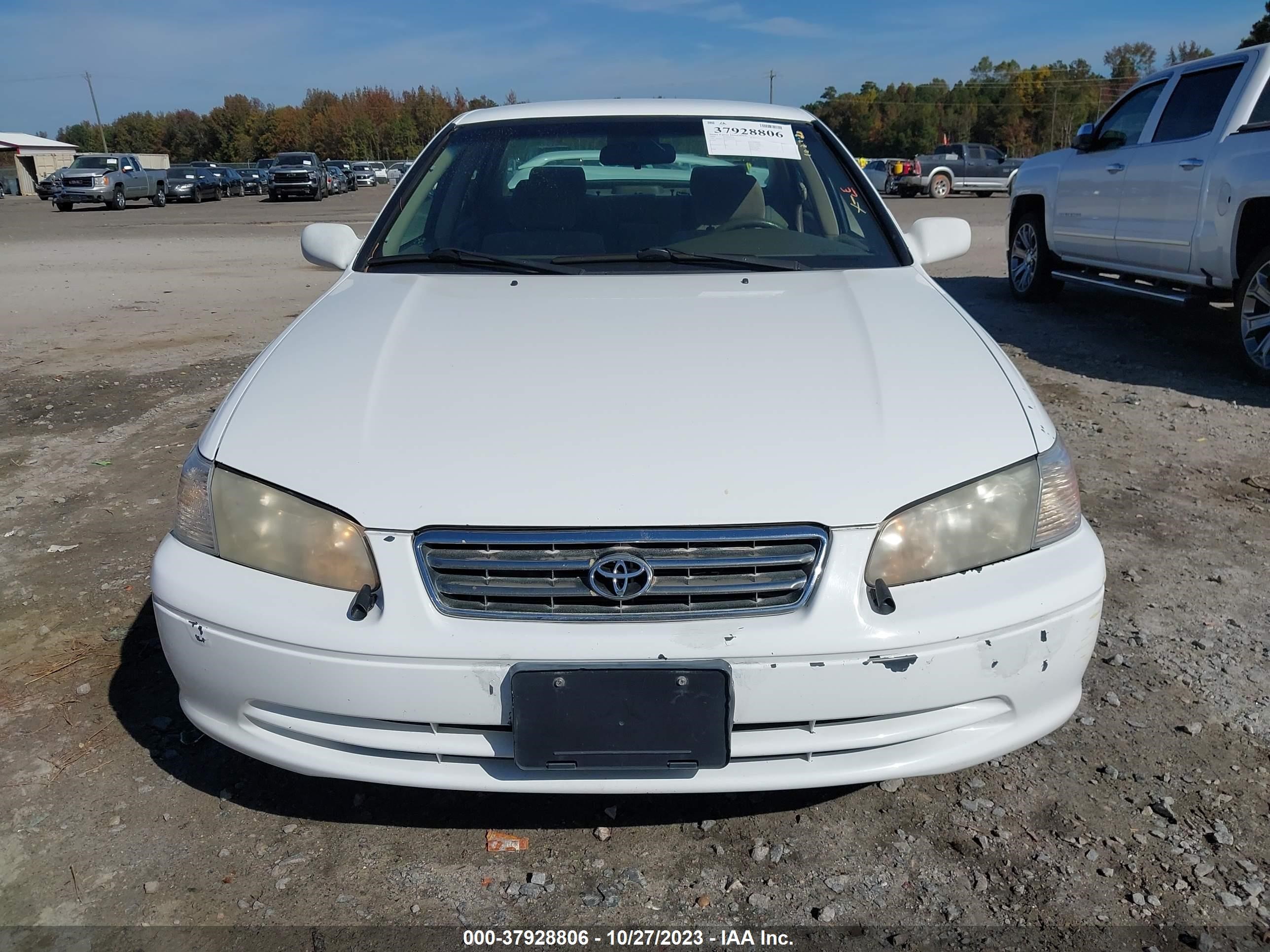 Photo 11 VIN: 4T1BG22K1YU943755 - TOYOTA CAMRY 