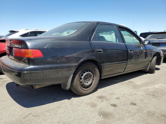 Photo 2 VIN: 4T1BG22K1YU961821 - TOYOTA CAMRY CE 