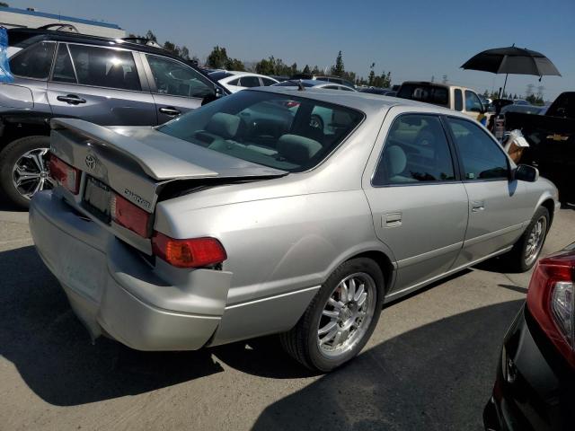 Photo 2 VIN: 4T1BG22K21U041573 - TOYOTA CAMRY 