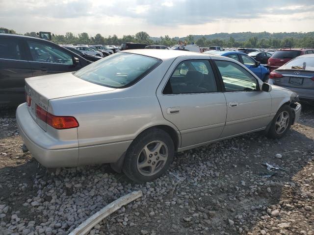 Photo 2 VIN: 4T1BG22K21U110505 - TOYOTA CAMRY CE 