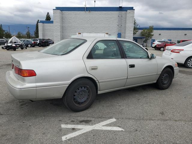 Photo 2 VIN: 4T1BG22K21U117891 - TOYOTA CAMRY 