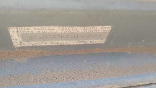 Photo 3 VIN: 4T1BG22K21U788963 - TOYOTA CAMRY 