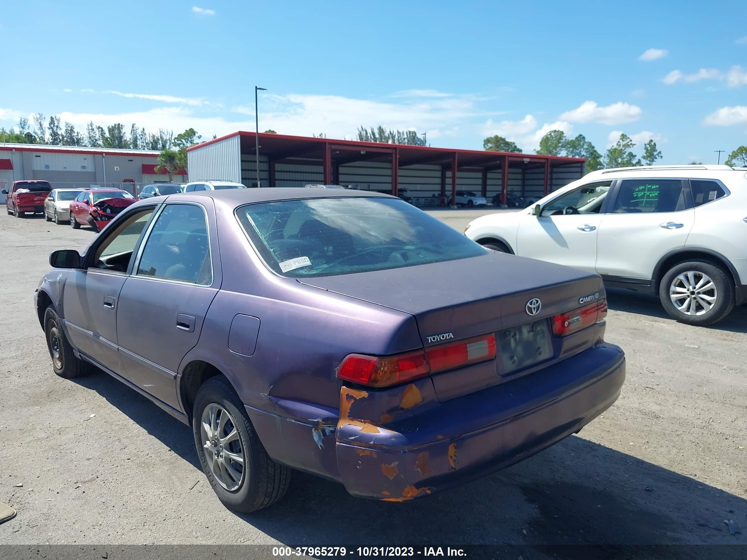 Photo 2 VIN: 4T1BG22K2VU778956 - TOYOTA CAMRY 