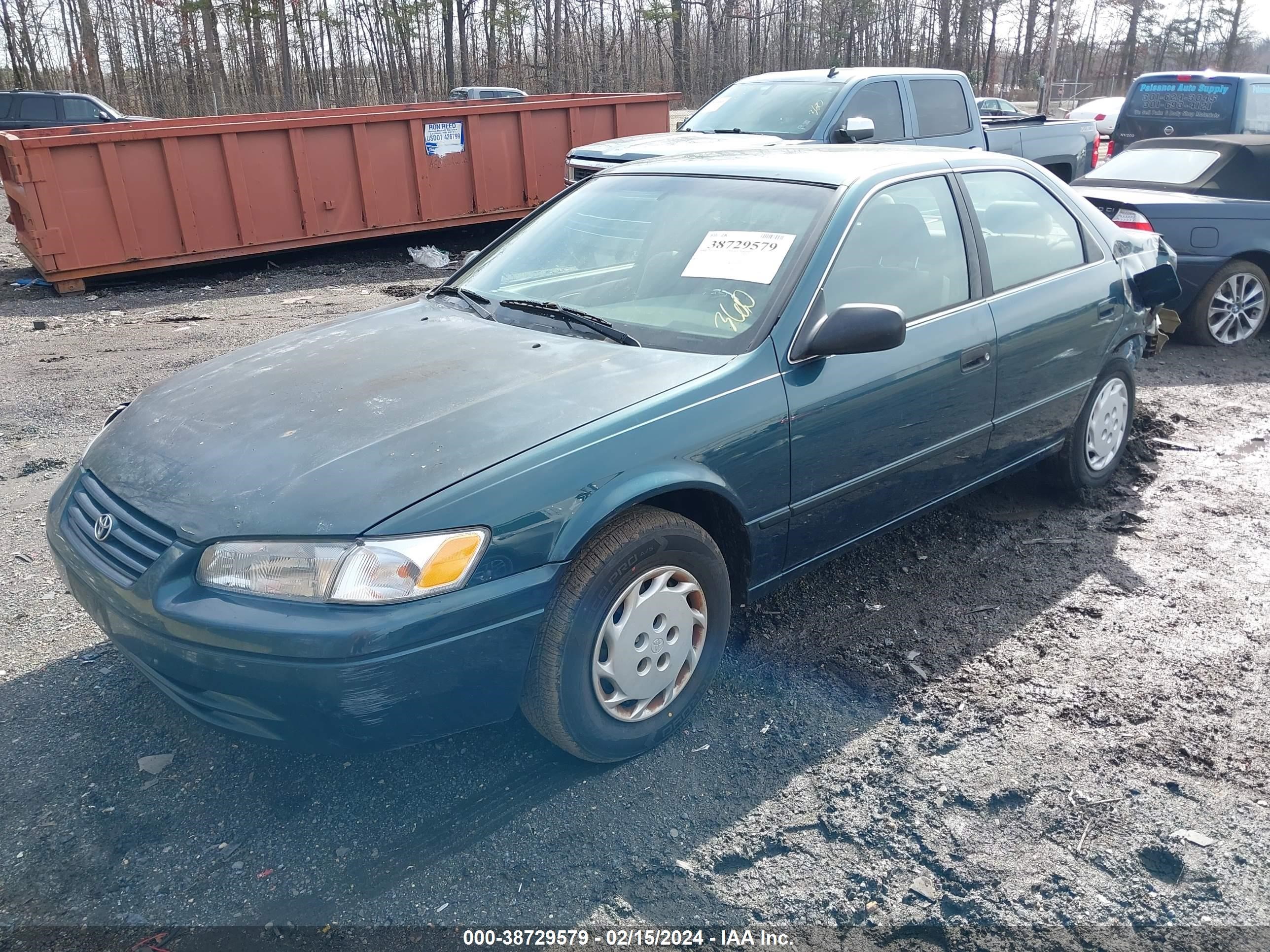 Photo 1 VIN: 4T1BG22K2VU786586 - TOYOTA CAMRY 