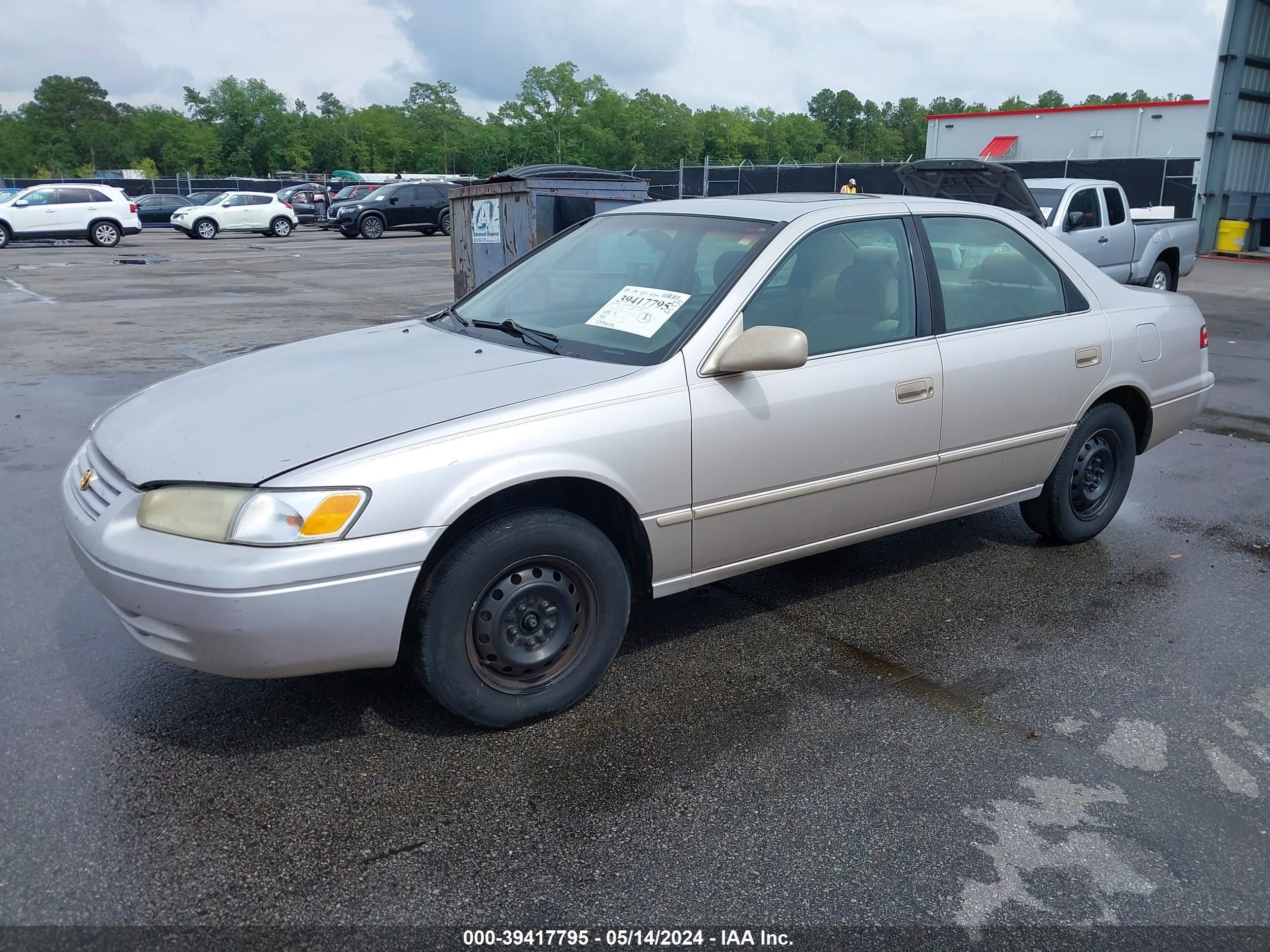 Photo 1 VIN: 4T1BG22K2WU350158 - TOYOTA CAMRY 