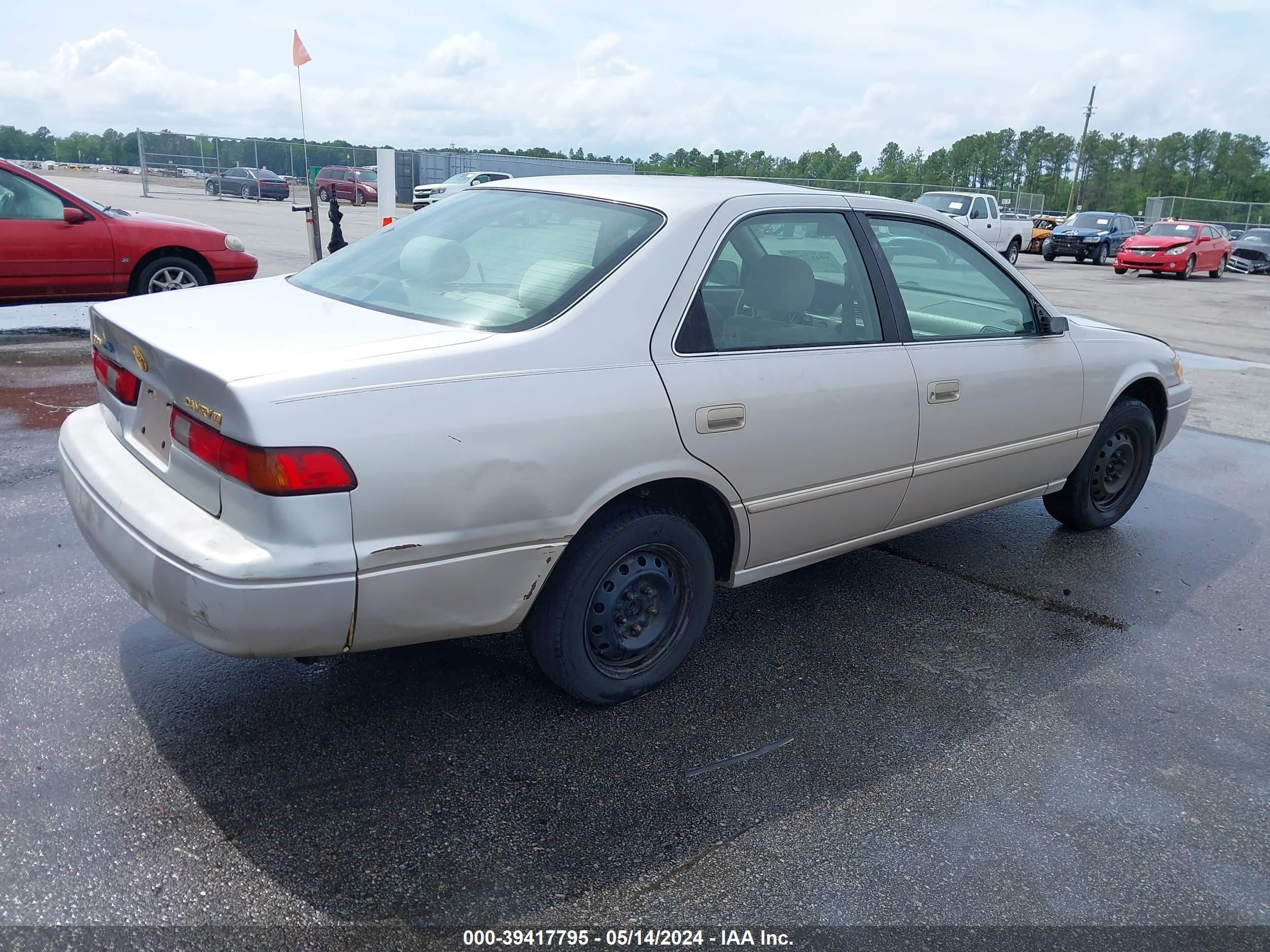 Photo 3 VIN: 4T1BG22K2WU350158 - TOYOTA CAMRY 