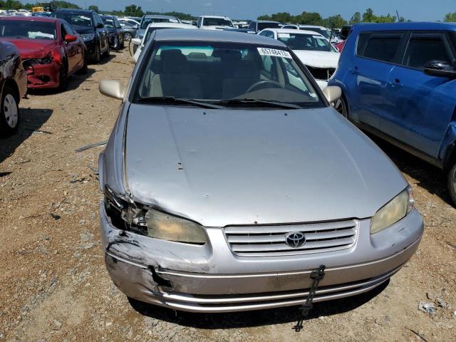 Photo 4 VIN: 4T1BG22K2WU379739 - TOYOTA CAMRY CE 