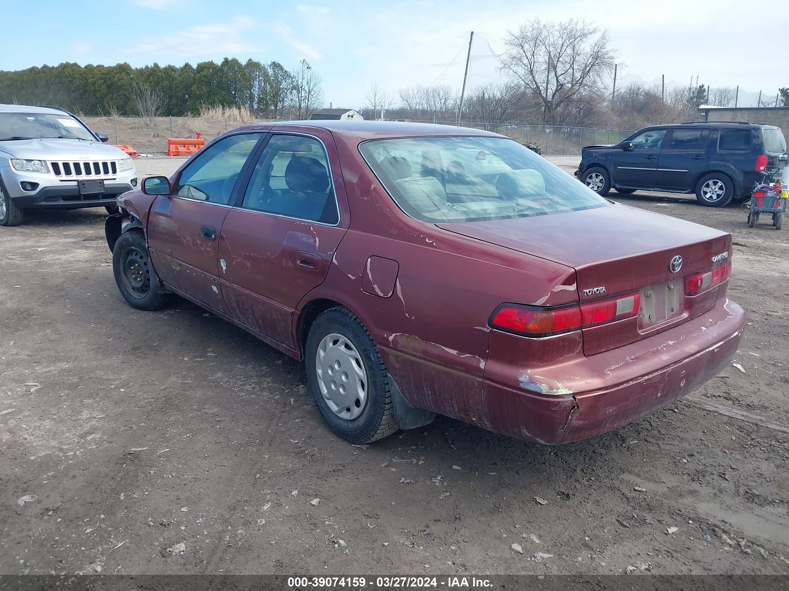 Photo 2 VIN: 4T1BG22K2XU554721 - TOYOTA CAMRY 