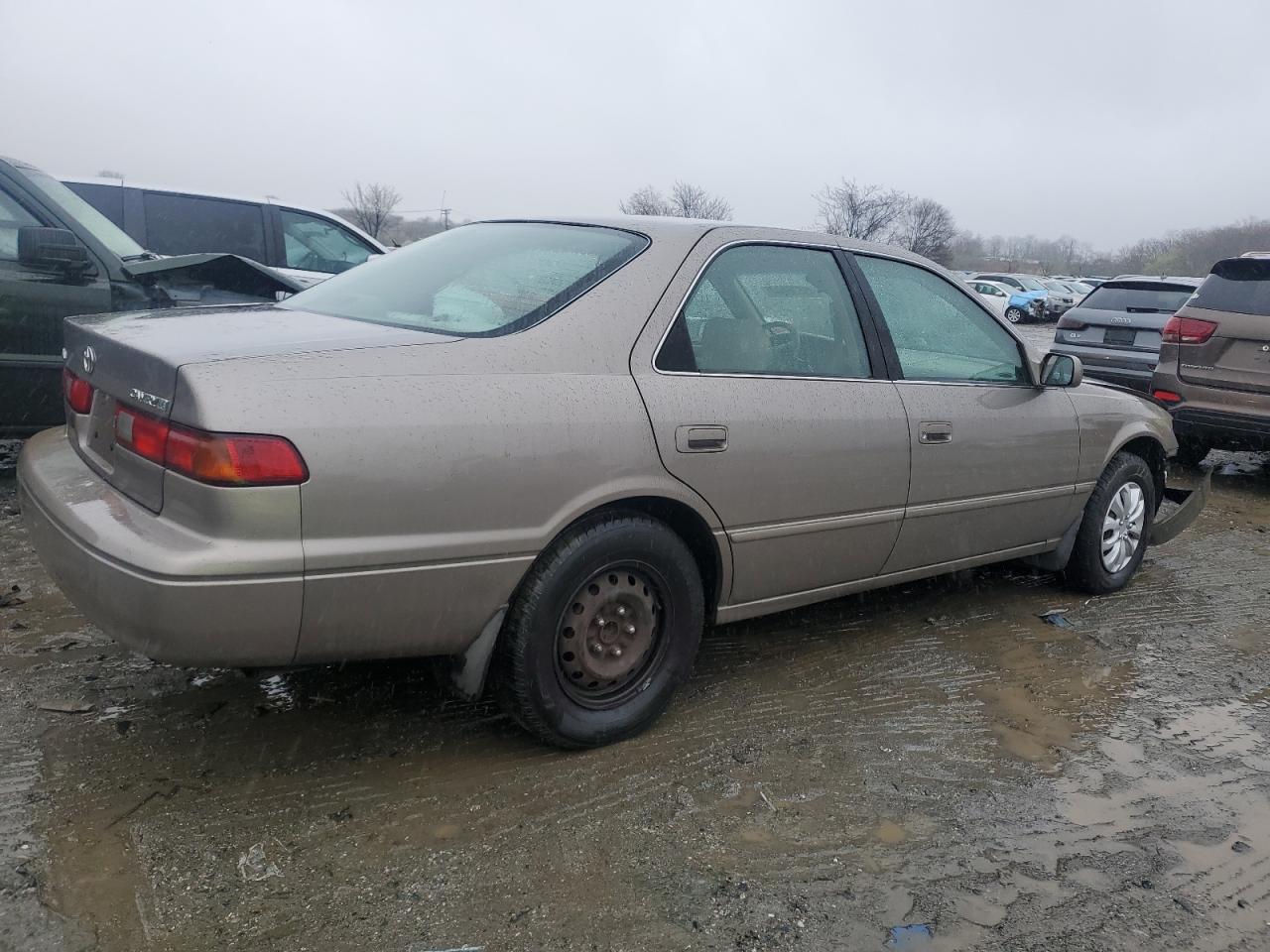 Photo 2 VIN: 4T1BG22K2XU912707 - TOYOTA CAMRY 