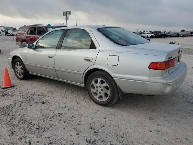 Photo 1 VIN: 4T1BG22K2YU645196 - TOYOTA CAMRY 