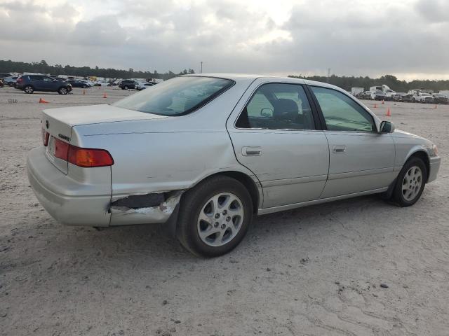 Photo 2 VIN: 4T1BG22K2YU645196 - TOYOTA CAMRY 