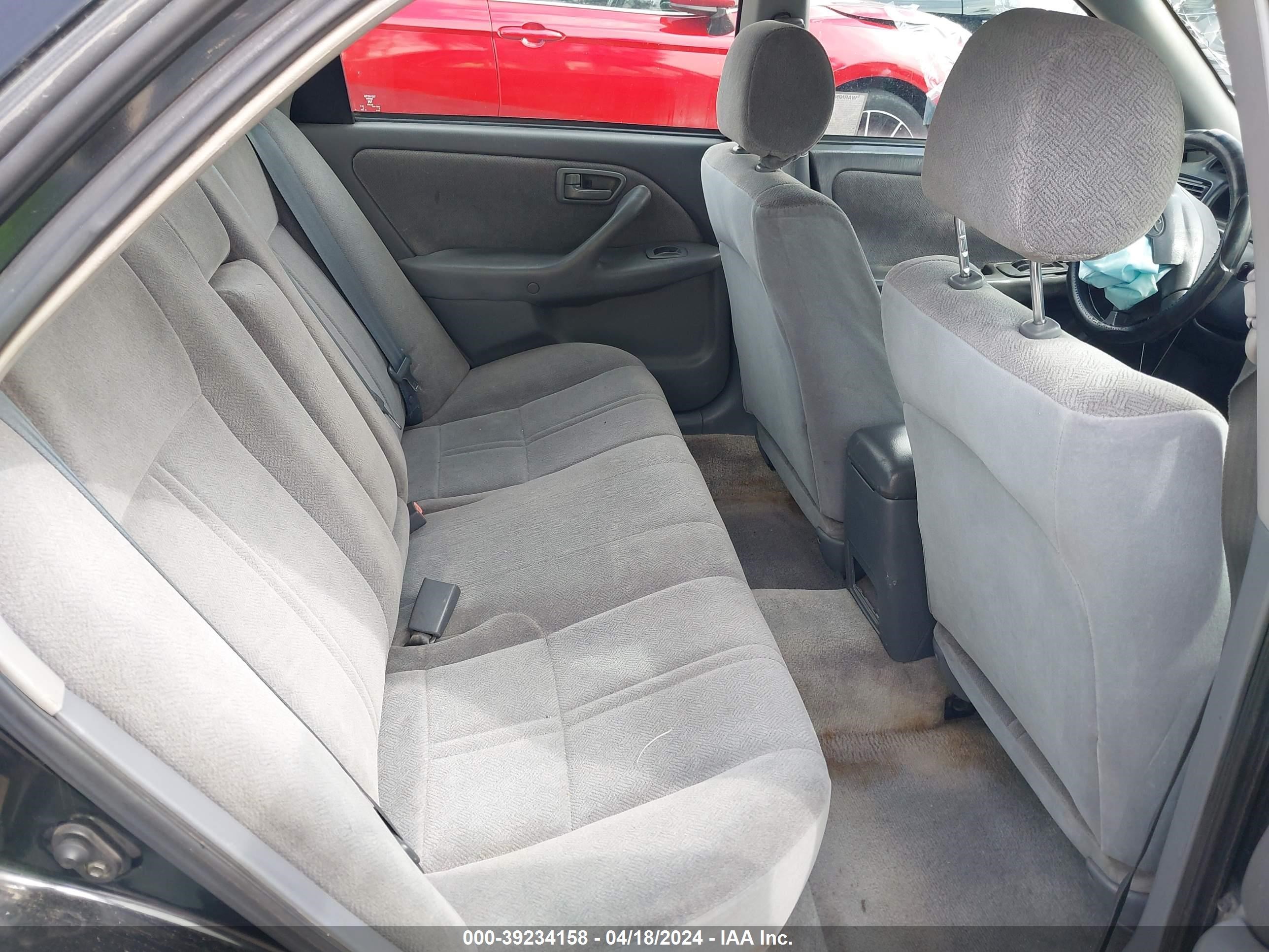 Photo 7 VIN: 4T1BG22K2YU682023 - TOYOTA CAMRY 