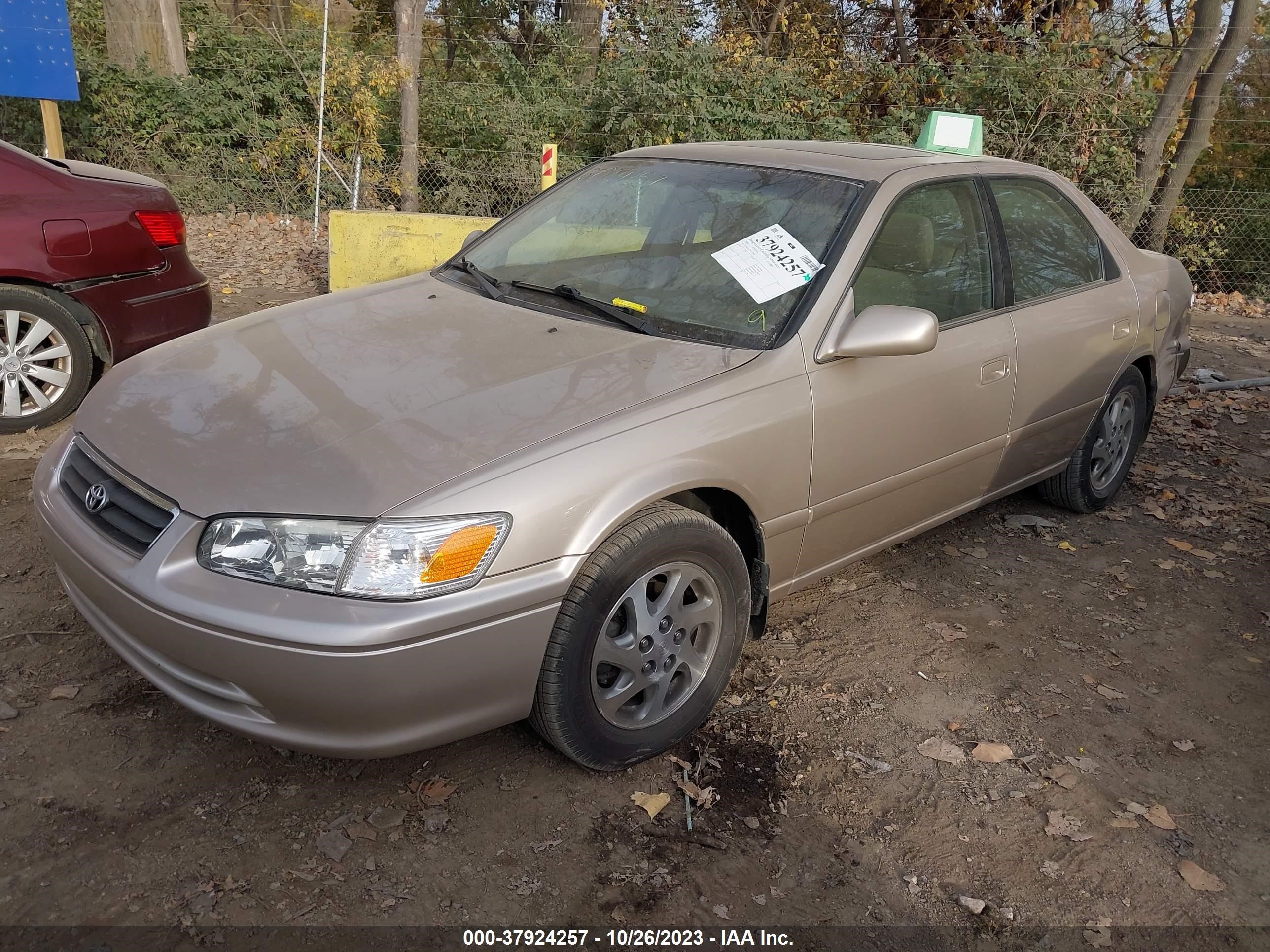 Photo 1 VIN: 4T1BG22K2YU752460 - TOYOTA CAMRY 