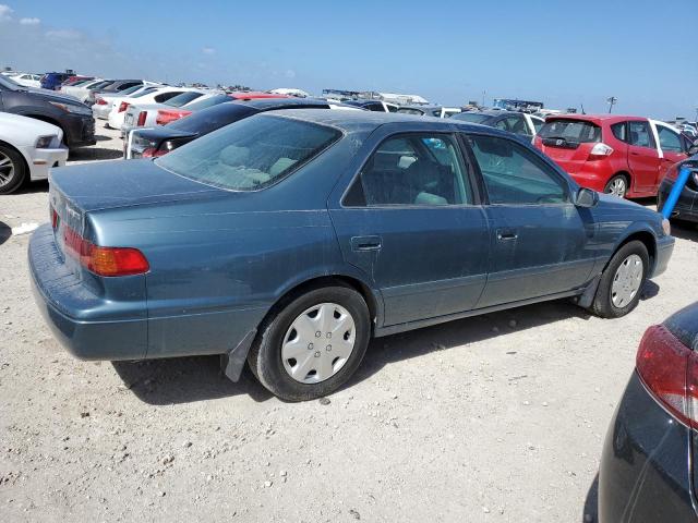 Photo 2 VIN: 4T1BG22K2YU939178 - TOYOTA CAMRY CE 