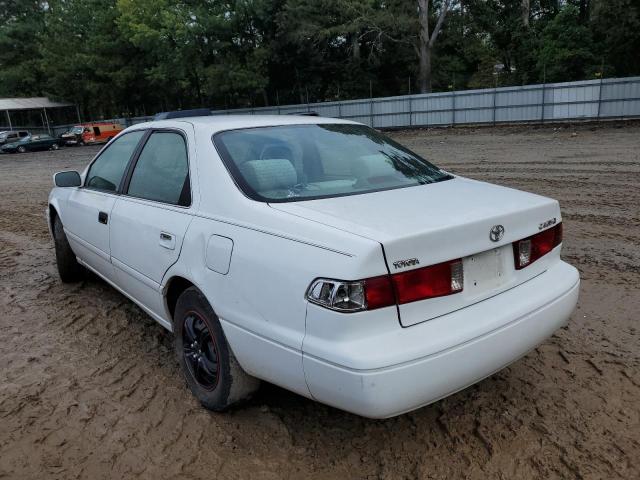 Photo 2 VIN: 4T1BG22K2YU946597 - TOYOTA CAMRY 