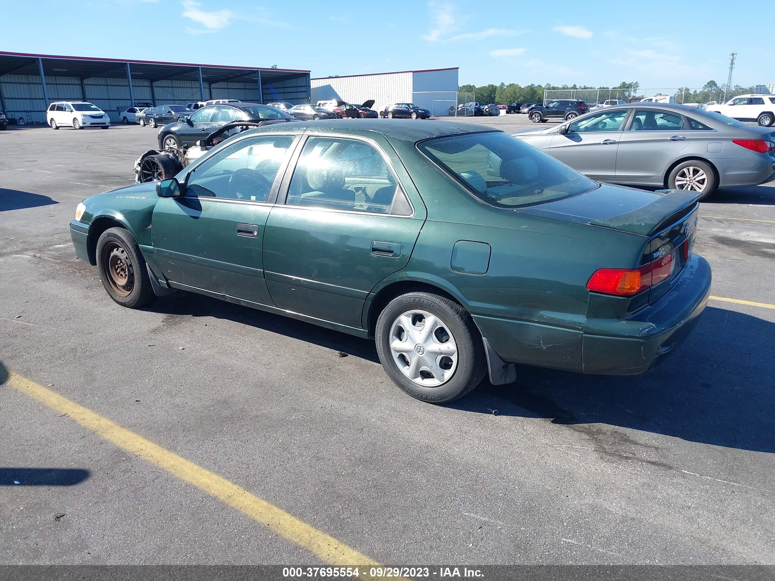 Photo 2 VIN: 4T1BG22K31U872211 - TOYOTA CAMRY 