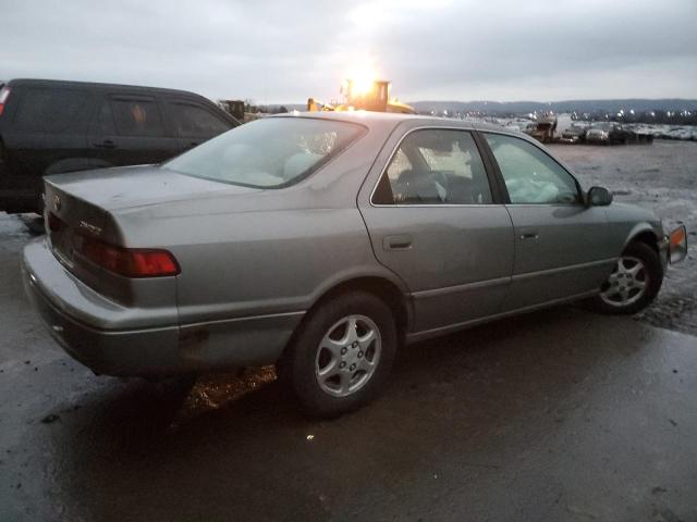 Photo 2 VIN: 4T1BG22K3VU072756 - TOYOTA CAMRY CE 