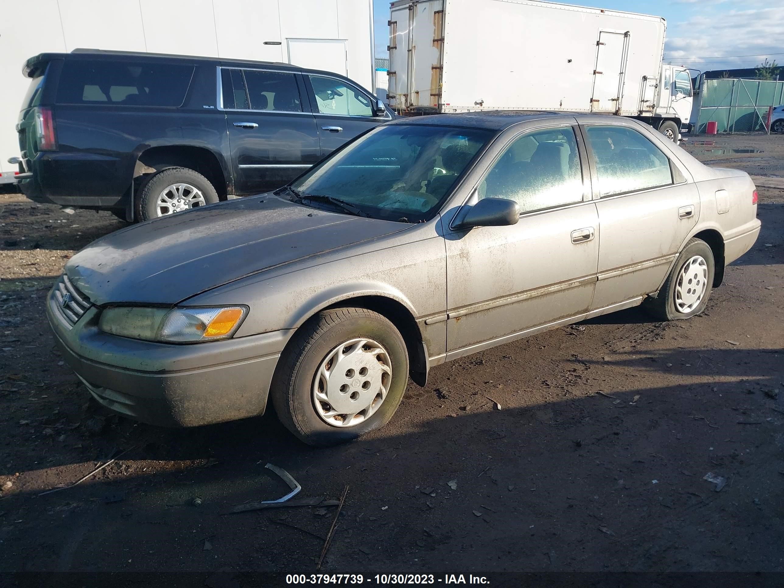 Photo 1 VIN: 4T1BG22K3VU114147 - TOYOTA CAMRY 