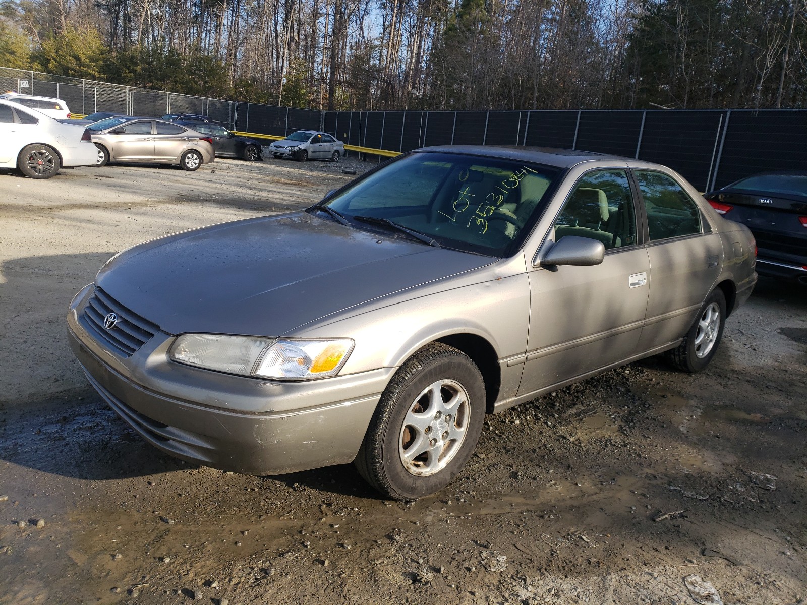 Photo 1 VIN: 4T1BG22K3VU145561 - TOYOTA CAMRY CE 