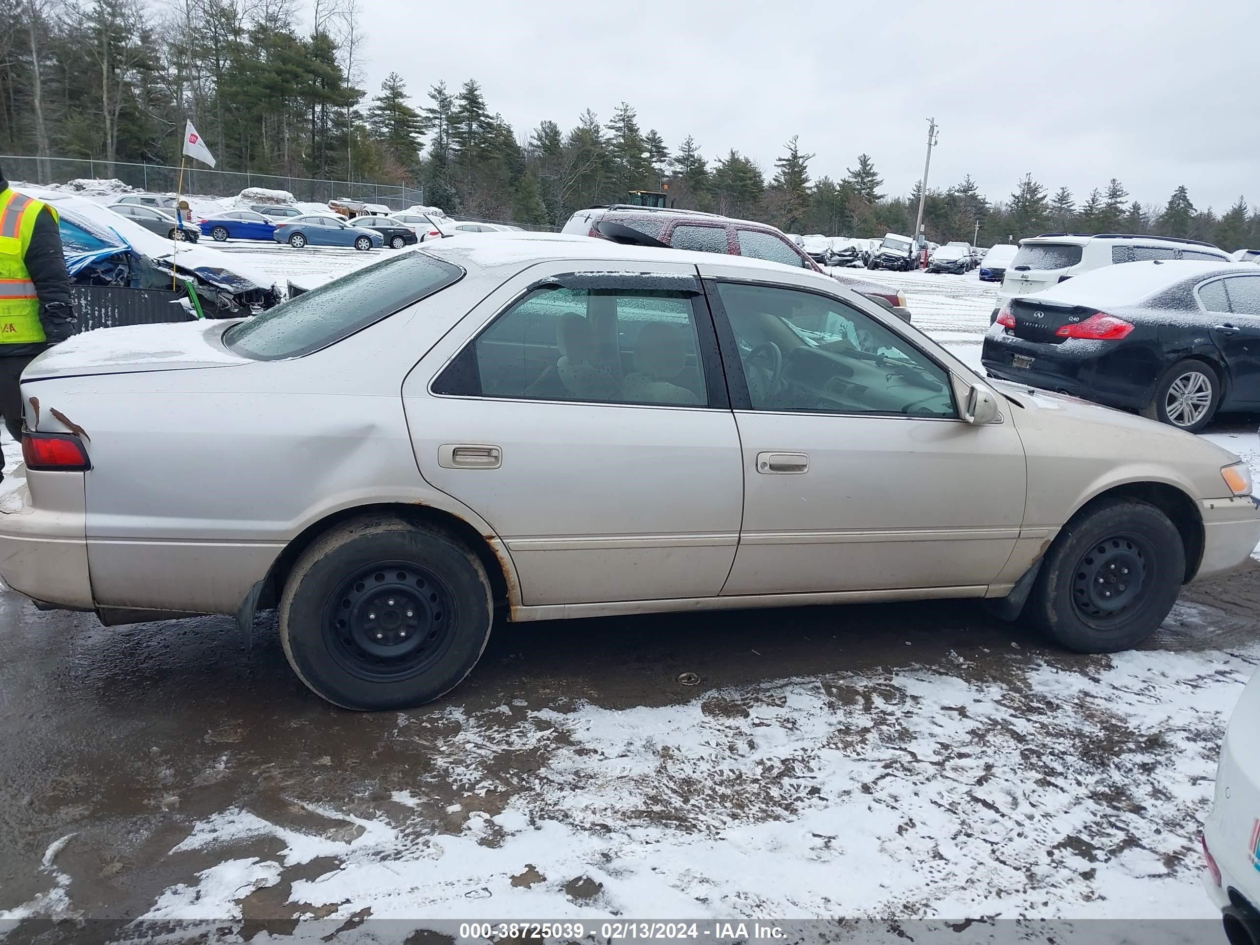 Photo 13 VIN: 4T1BG22K3WU226156 - TOYOTA CAMRY 